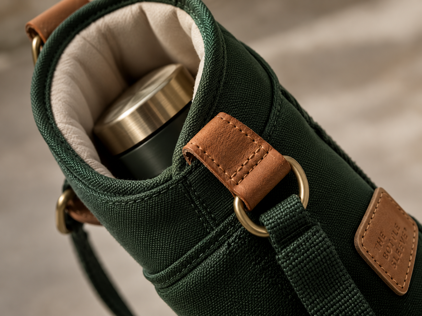 Shown with a reusable water bottle inside.
